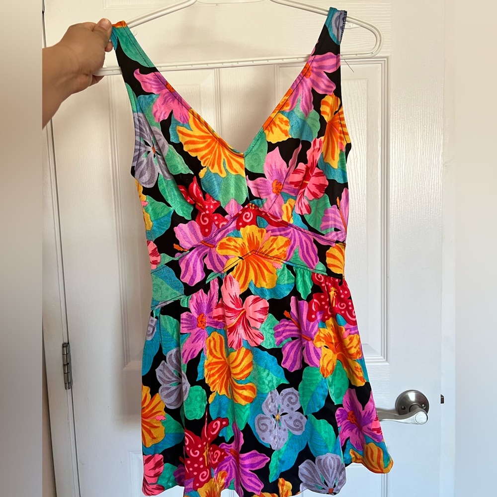 Dip your toe in the pool of vintage fashion in this stunning swim dress